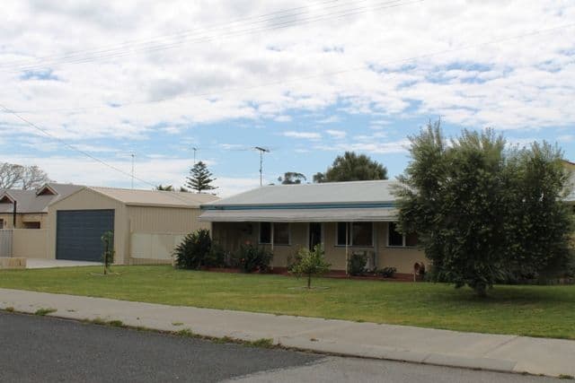 28 COMET Street, DUDLEY PARK WA 6210, Dudley Park - Image 1