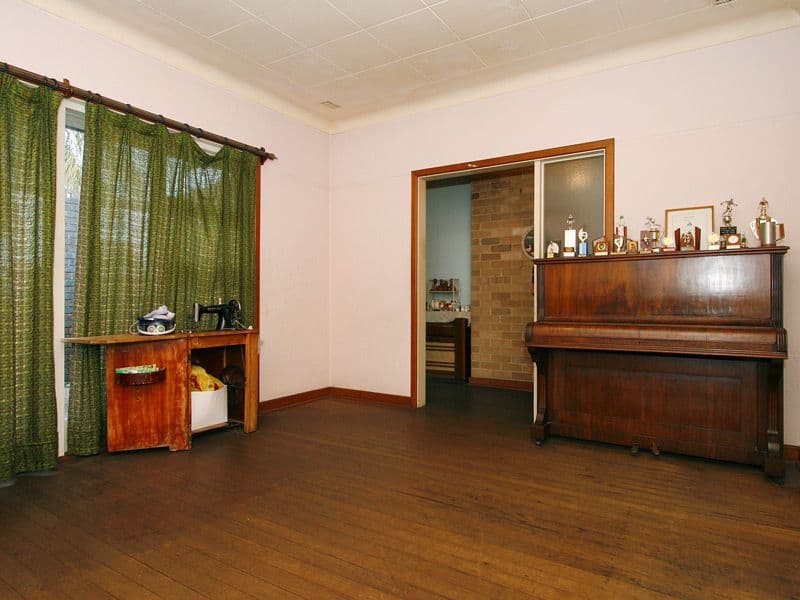 11 Walter Road West, INGLEWOOD WA 6052, Inglewood - Thumbnail 3