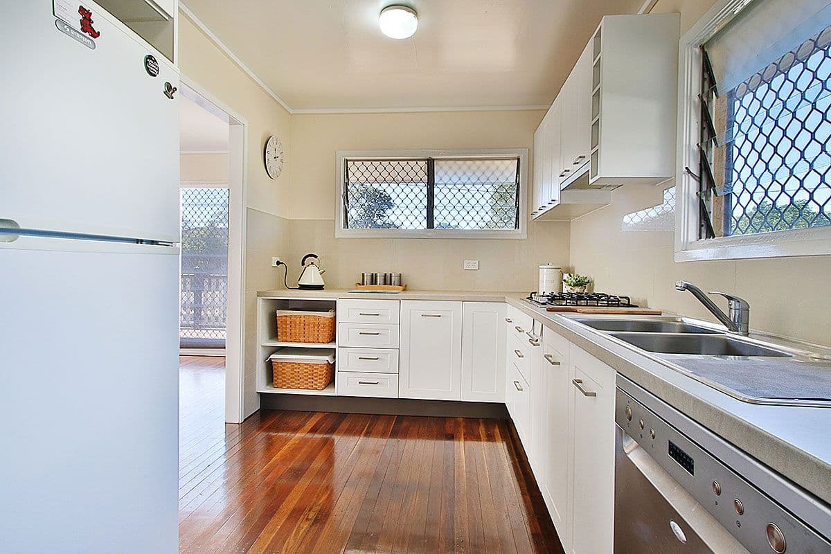 8 Jardine Street, Leichhardt QLD 4305, Leichhardt - Thumbnail 4