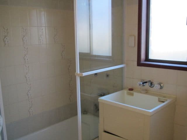 39 Seashell Avenue, MERMAID BEACH QLD 4218, Mermaid Beach - Thumbnail 4