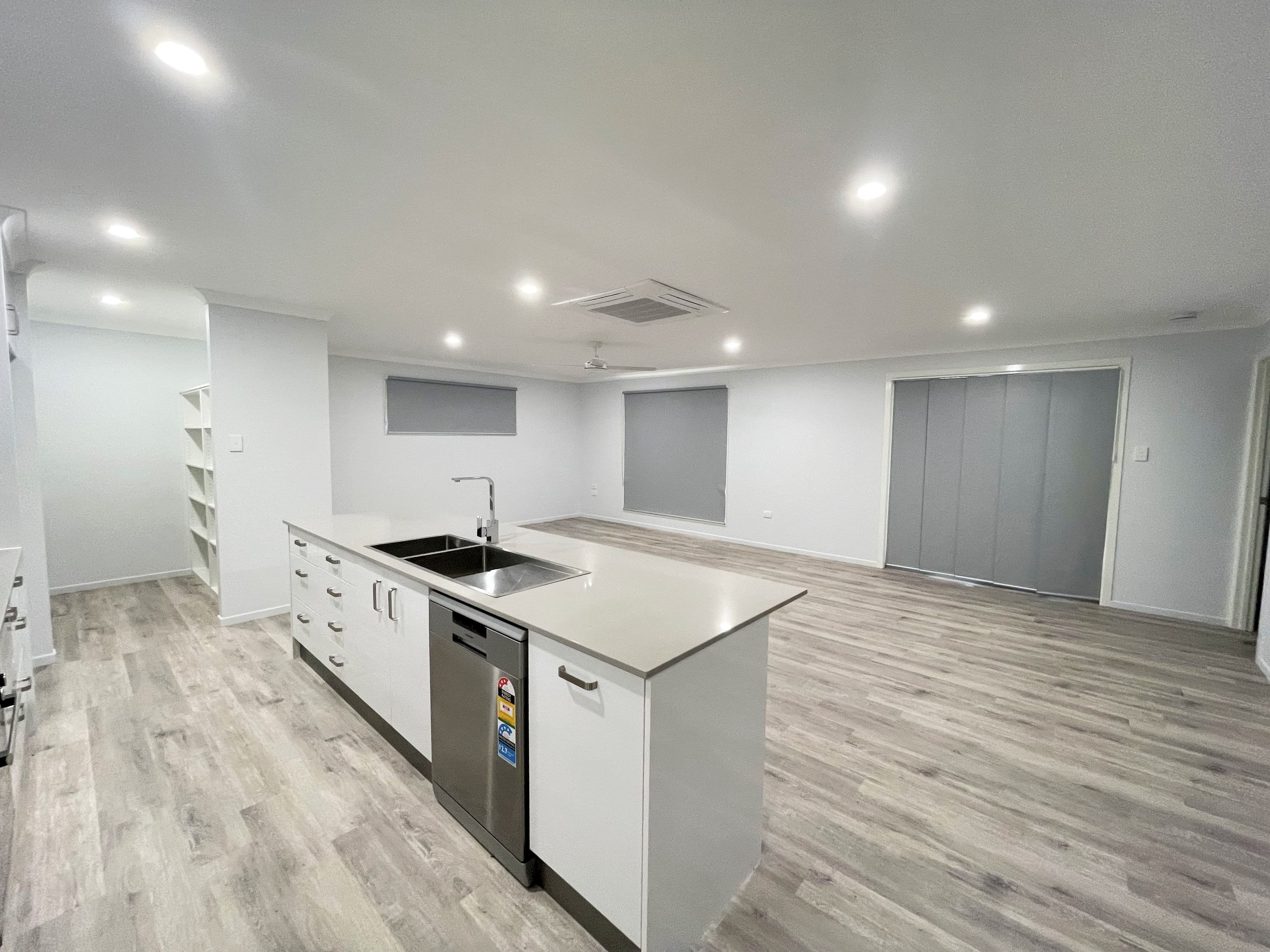 6 Mahogany Court, Barcaldine QLD 4725, Barcaldine - Thumbnail 2