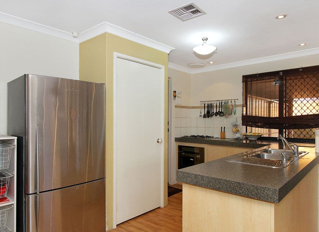 11 Hastie Close, BROOKDALE WA 6112, Brookdale - Thumbnail 5