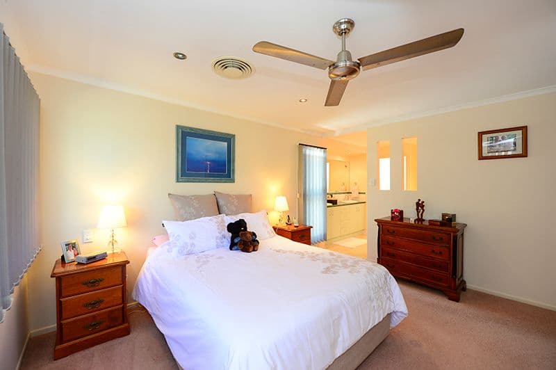7 Michael Court, BOYNE ISLAND QLD 4680, Boyne Island - Thumbnail 7