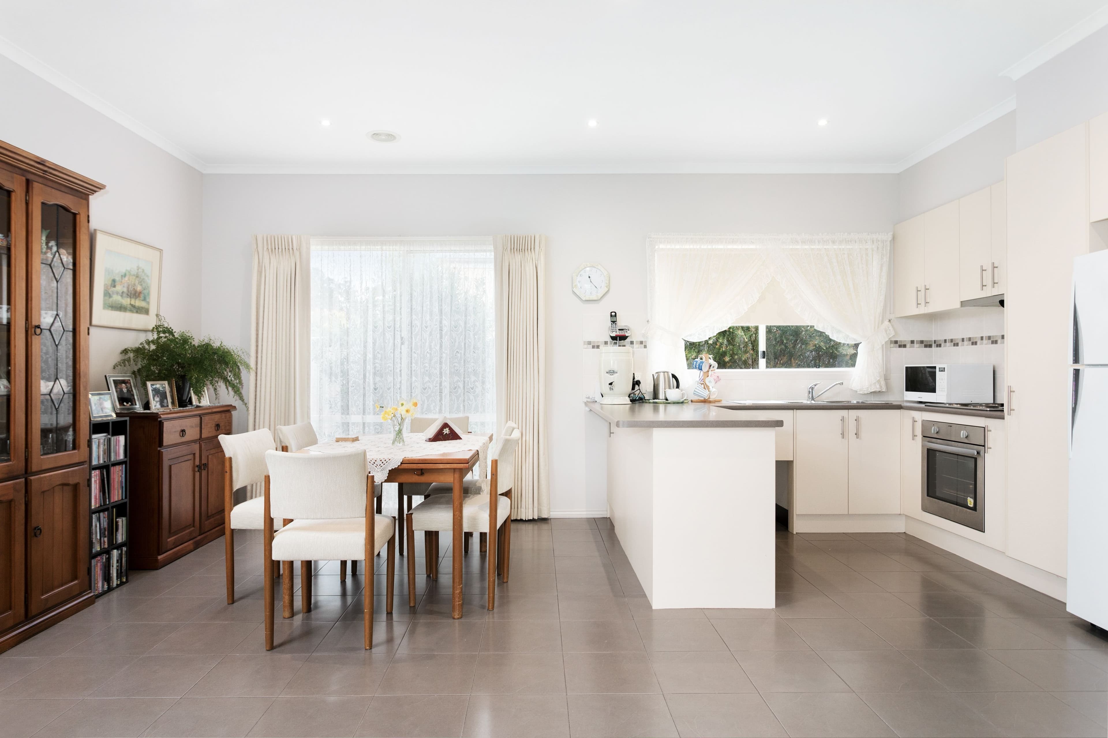 14 Richie Court, Drouin VIC 3818, Drouin - Thumbnail 2