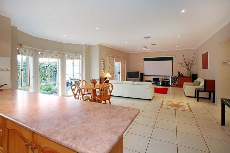 119  Herriotts Boulevard, GLEN WAVERLEY VIC 3150, Glen Waverley - Thumbnail 4