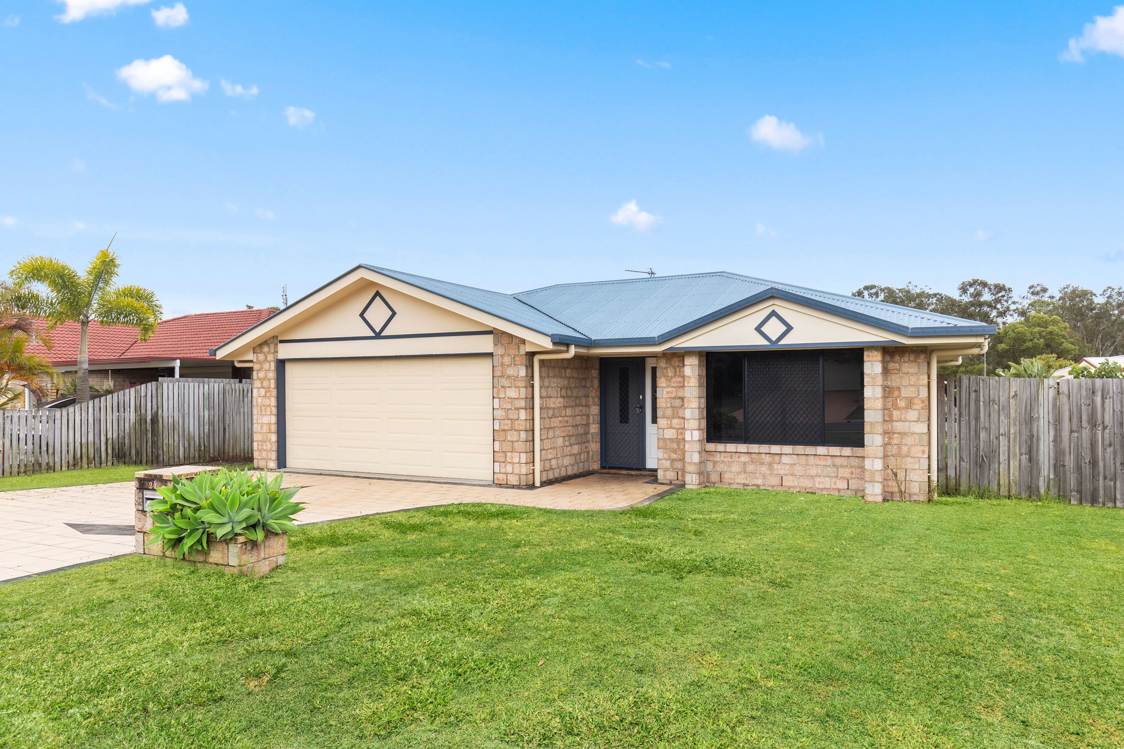 20 Moonstone Drive, Urangan QLD 4655, Urangan - Image 1