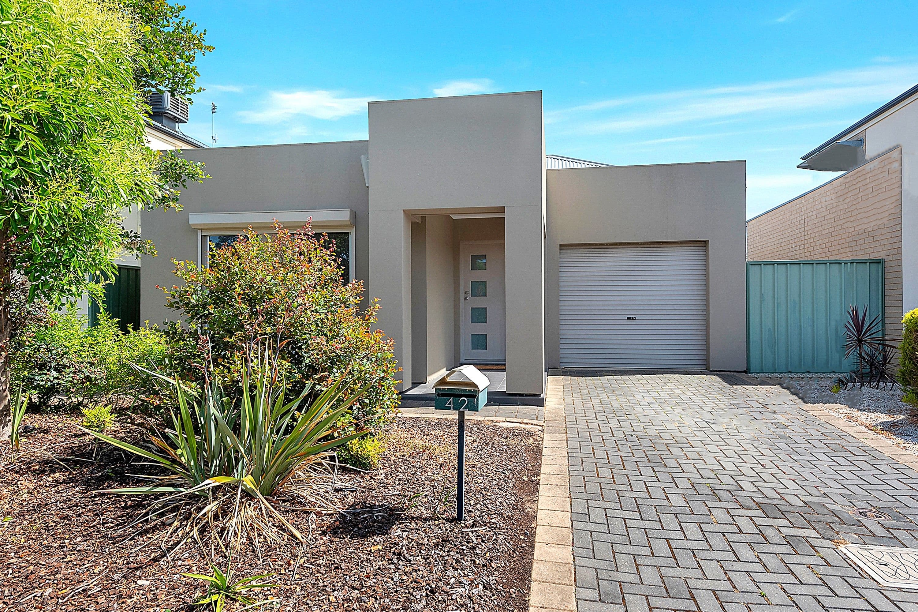 42 Hindmarsh Circuit, Mawson Lakes SA 5095, Mawson Lakes - Image 1