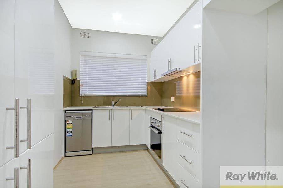 35 Trafalgar Street, BRIGHTON-LE-SANDS NSW 2216, Brighton-Le-Sands - Thumbnail 2