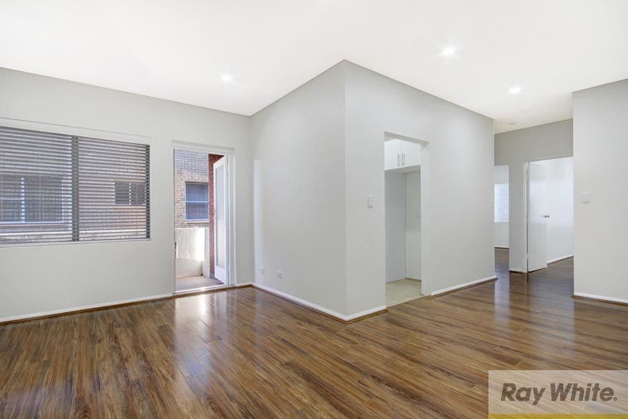 35 Trafalgar Street, BRIGHTON-LE-SANDS NSW 2216, Brighton-Le-Sands - Thumbnail 3