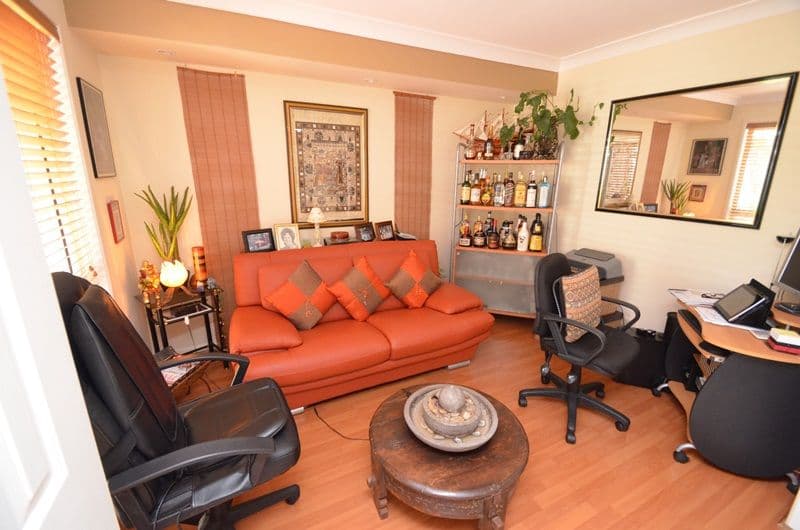 3 Leighanne Crescent, ARUNDEL QLD 4214, Arundel - Thumbnail 5