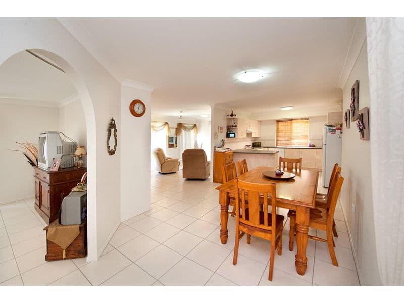 56 Rosewood Drive, NORMAN GARDENS QLD 4701, Norman Gardens - Thumbnail 6