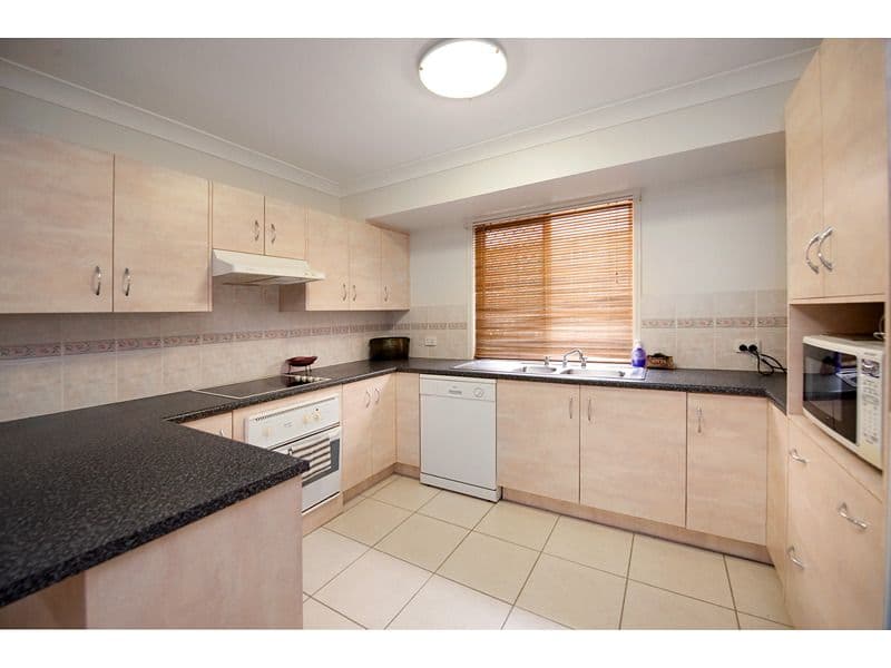 56 Rosewood Drive, NORMAN GARDENS QLD 4701, Norman Gardens - Thumbnail 7