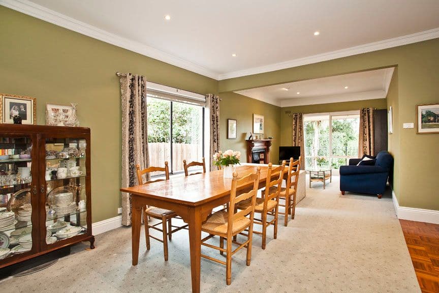 15 Hillside Road, MOUNT WAVERLEY VIC 3149, Mount Waverley - Thumbnail 2