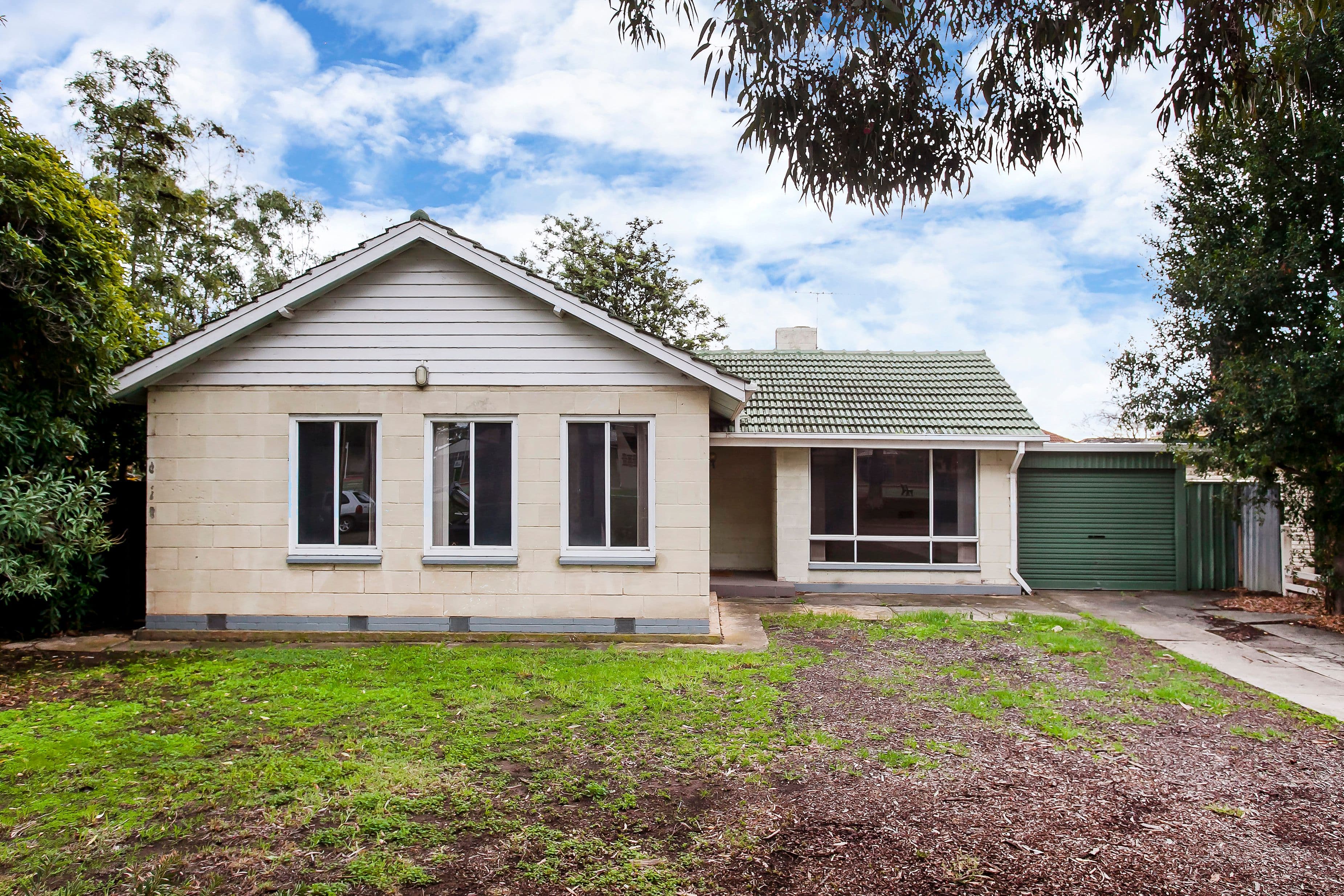 17 Sandison Avenue, Park Holme SA 5043, Park Holme - Image 1