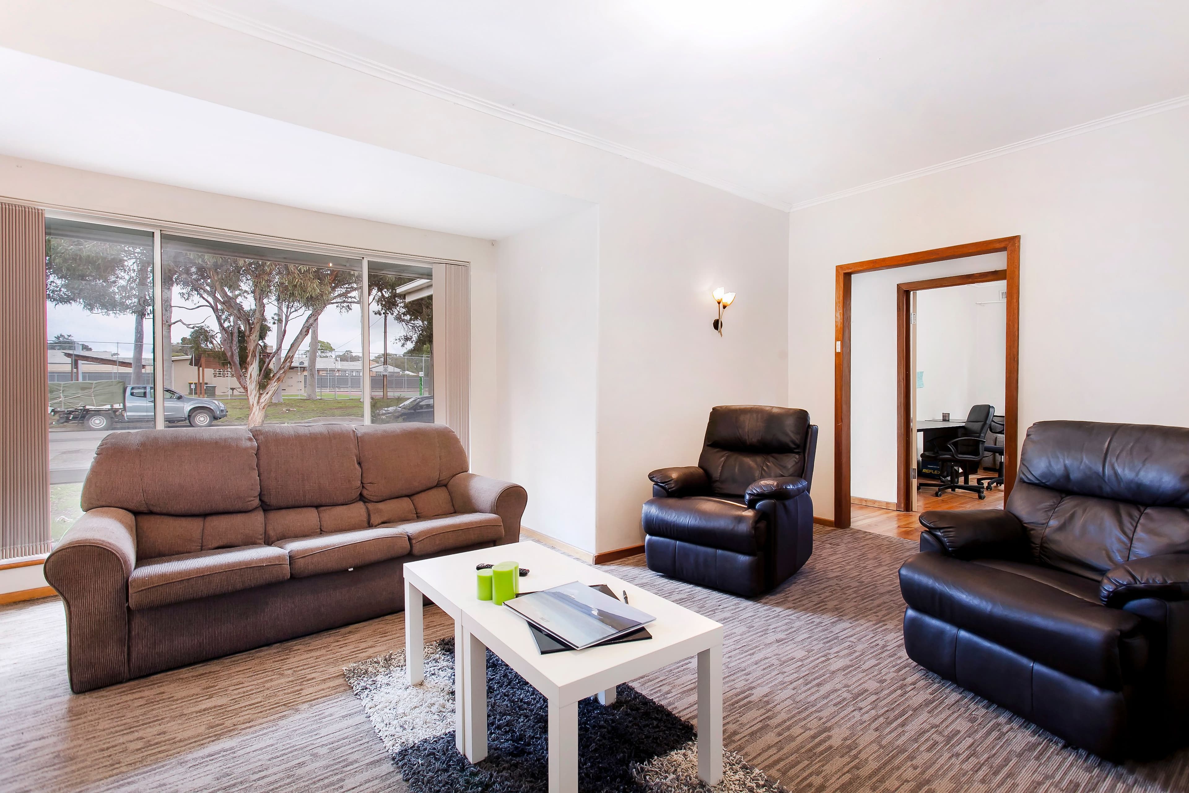 17 Sandison Avenue, Park Holme SA 5043, Park Holme - Thumbnail 2