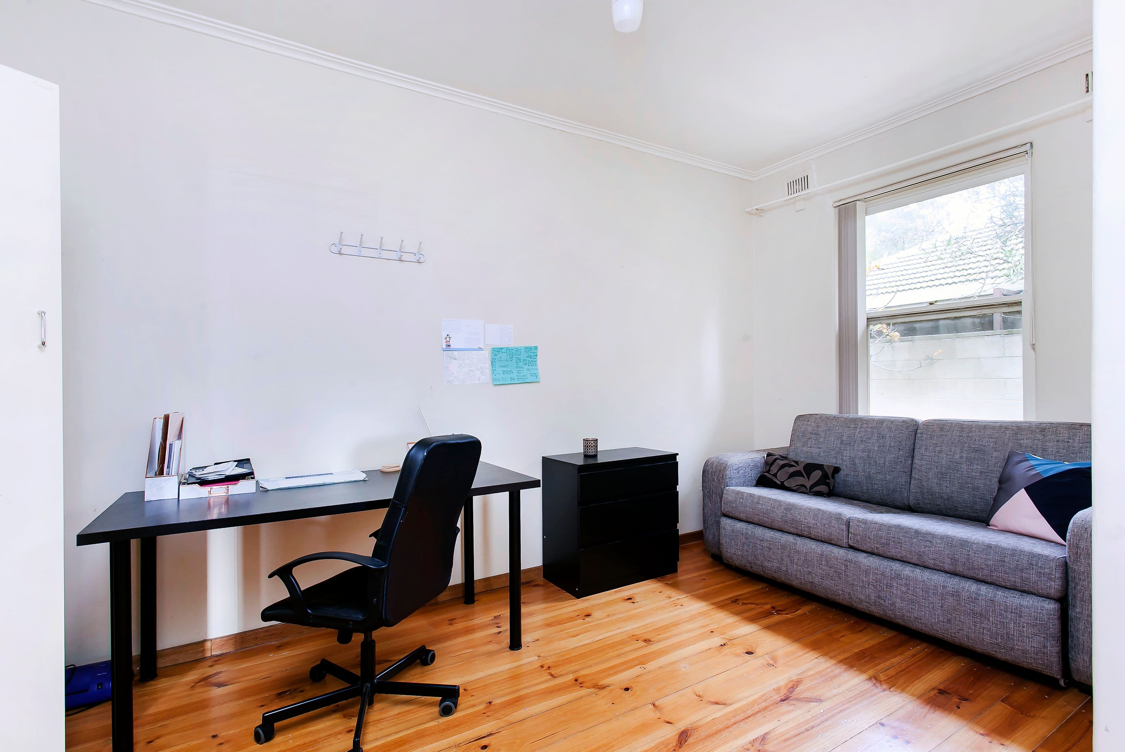 17 Sandison Avenue, Park Holme SA 5043, Park Holme - Thumbnail 4