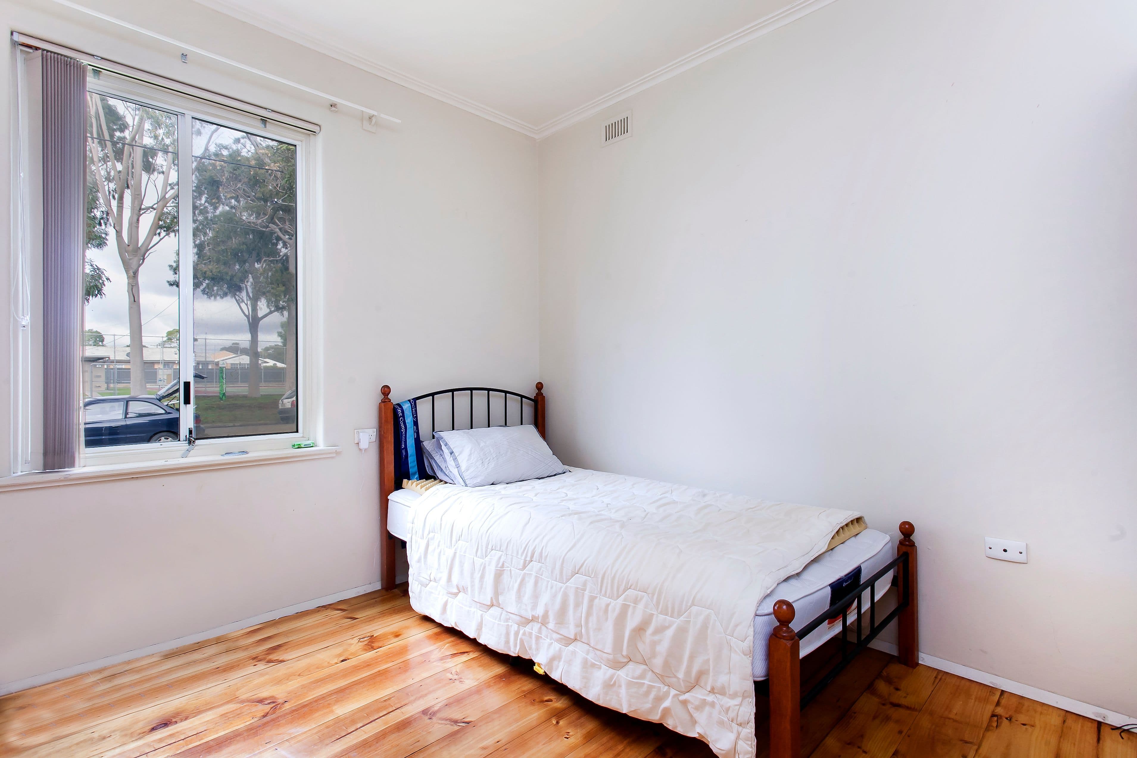 17 Sandison Avenue, Park Holme SA 5043, Park Holme - Thumbnail 6