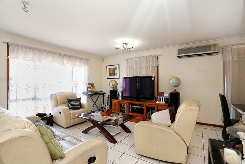 4 Alroy Crescent, HASSALL GROVE NSW 2761, Hassall Grove - Thumbnail 2