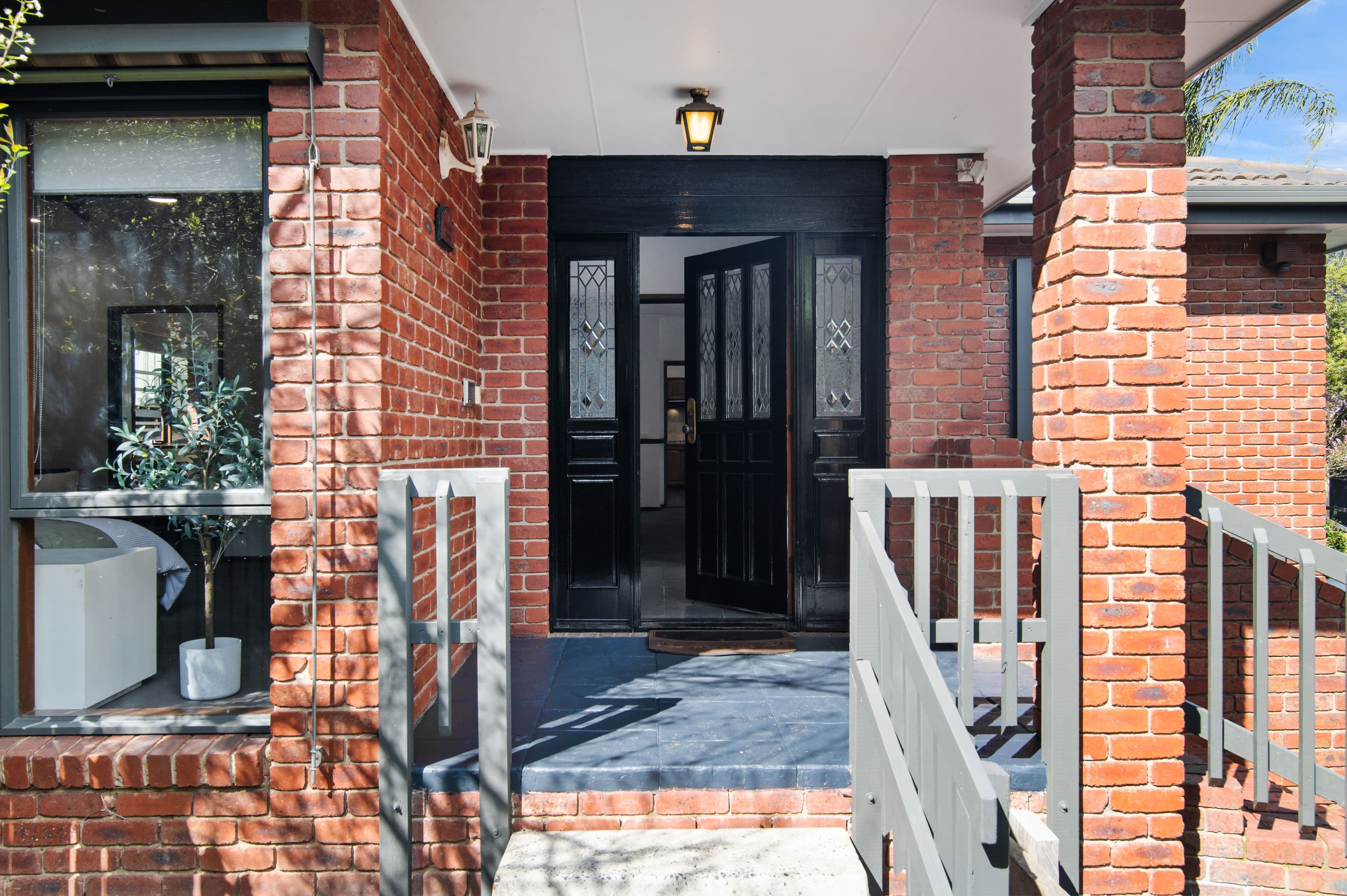 14 Bentley Court, Warranwood VIC 3134, Warranwood - Thumbnail 2