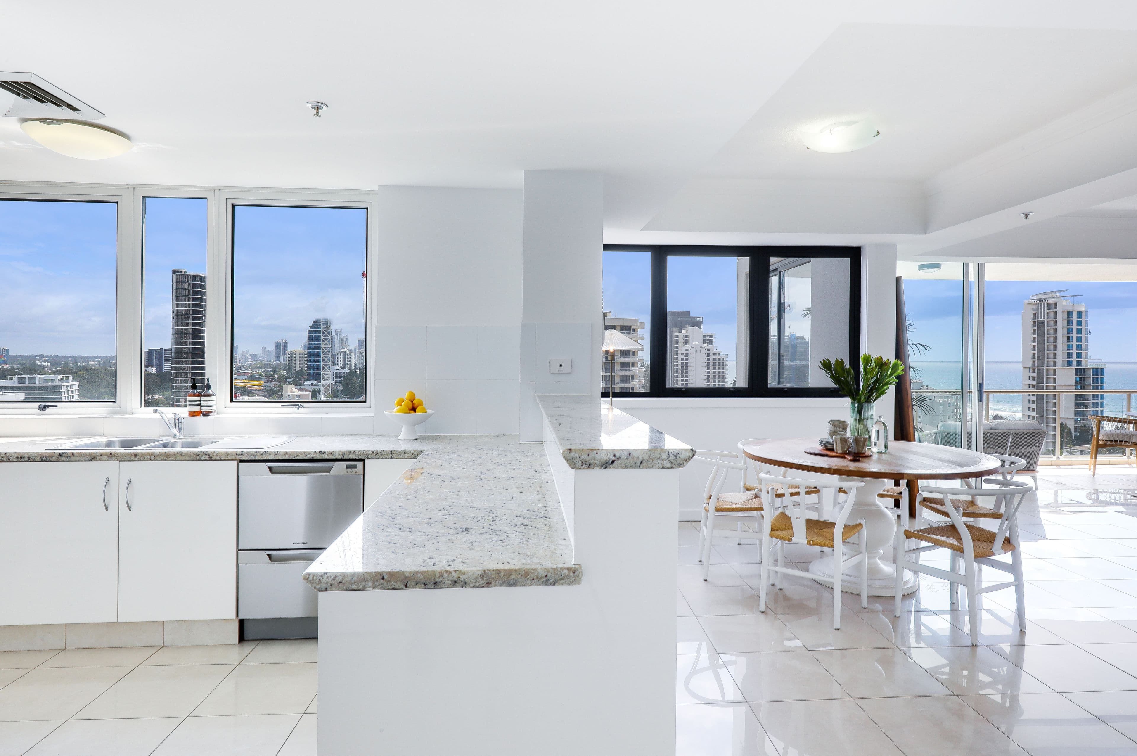 20 Queensland Avenue, Broadbeach QLD 4218, Broadbeach - Thumbnail 4