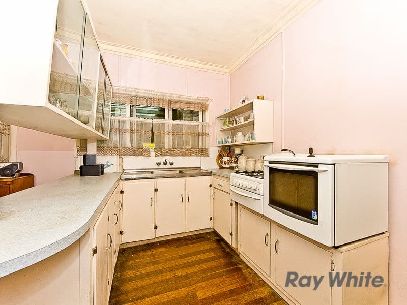 15 Brocklea Street, GAYTHORNE QLD 4051, Gaythorne - Thumbnail 8