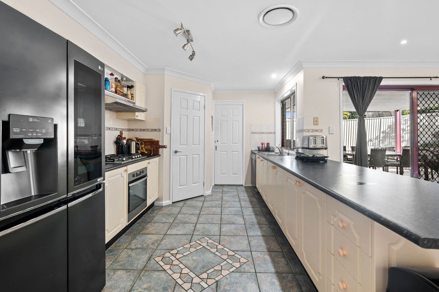 272 Warnervale Road, Hamlyn Terrace NSW 2259, Hamlyn Terrace - Thumbnail 2