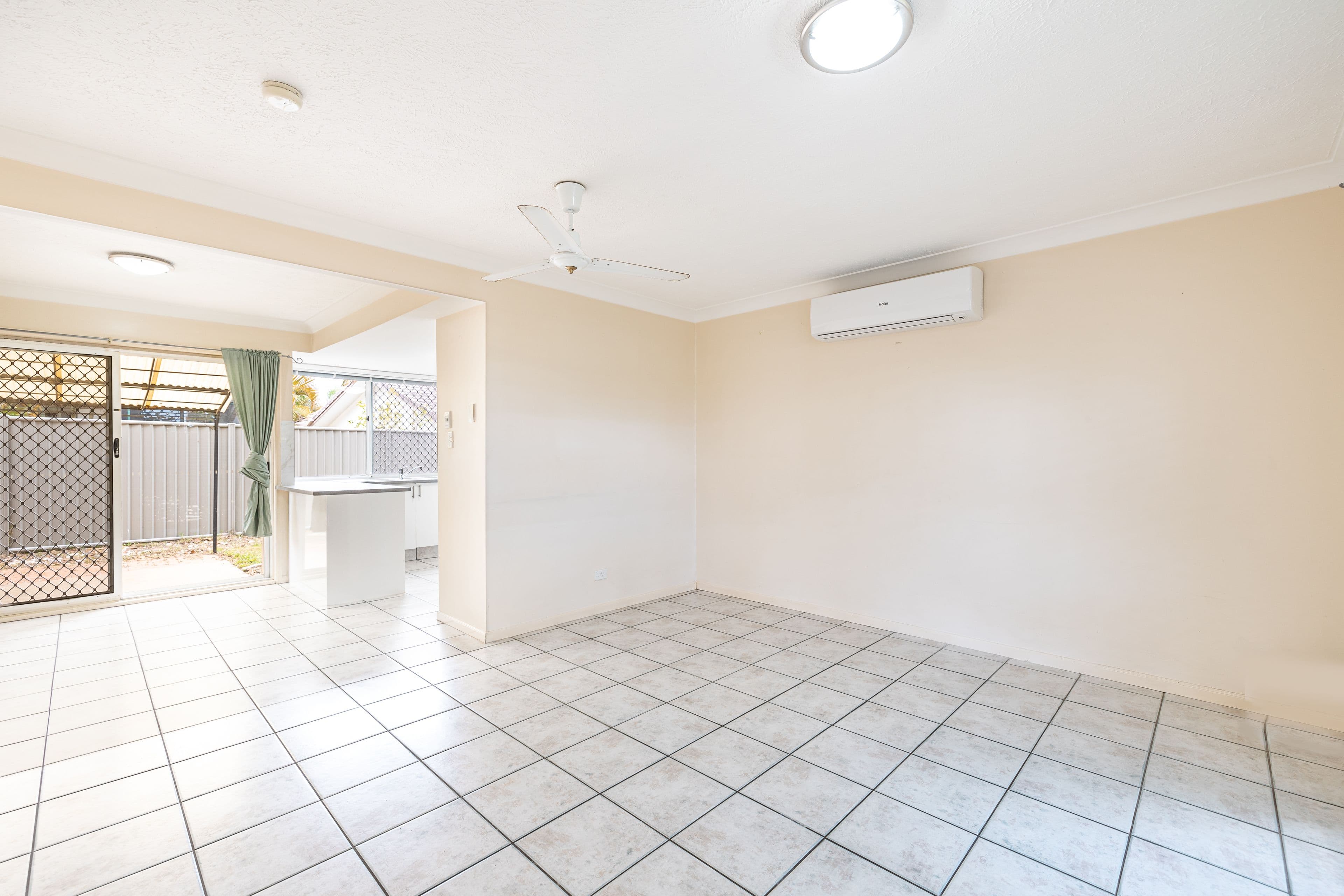 20 Saint Kevins Avenue, Benowa QLD 4217, Benowa - Thumbnail 5