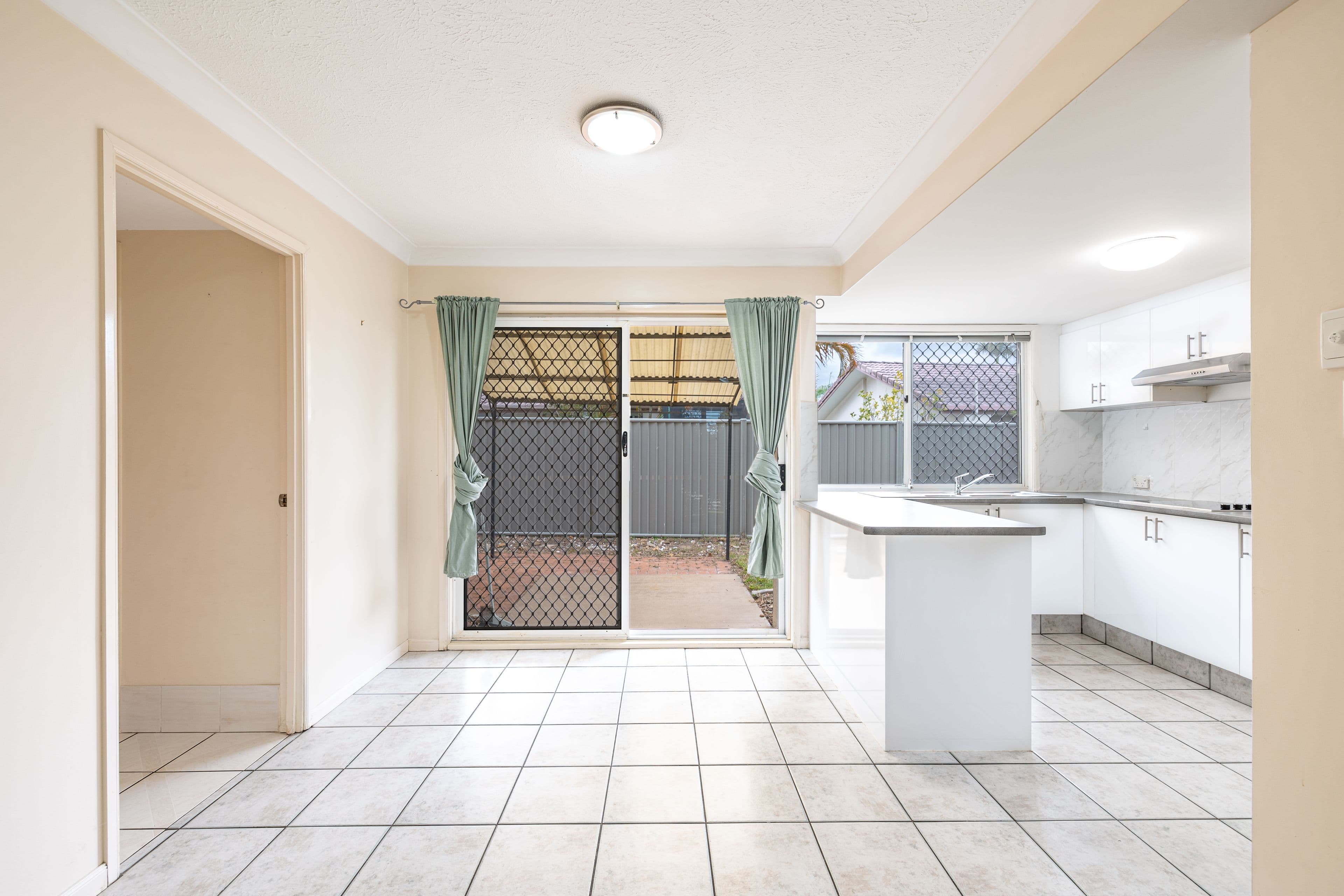 20 Saint Kevins Avenue, Benowa QLD 4217, Benowa - Thumbnail 7