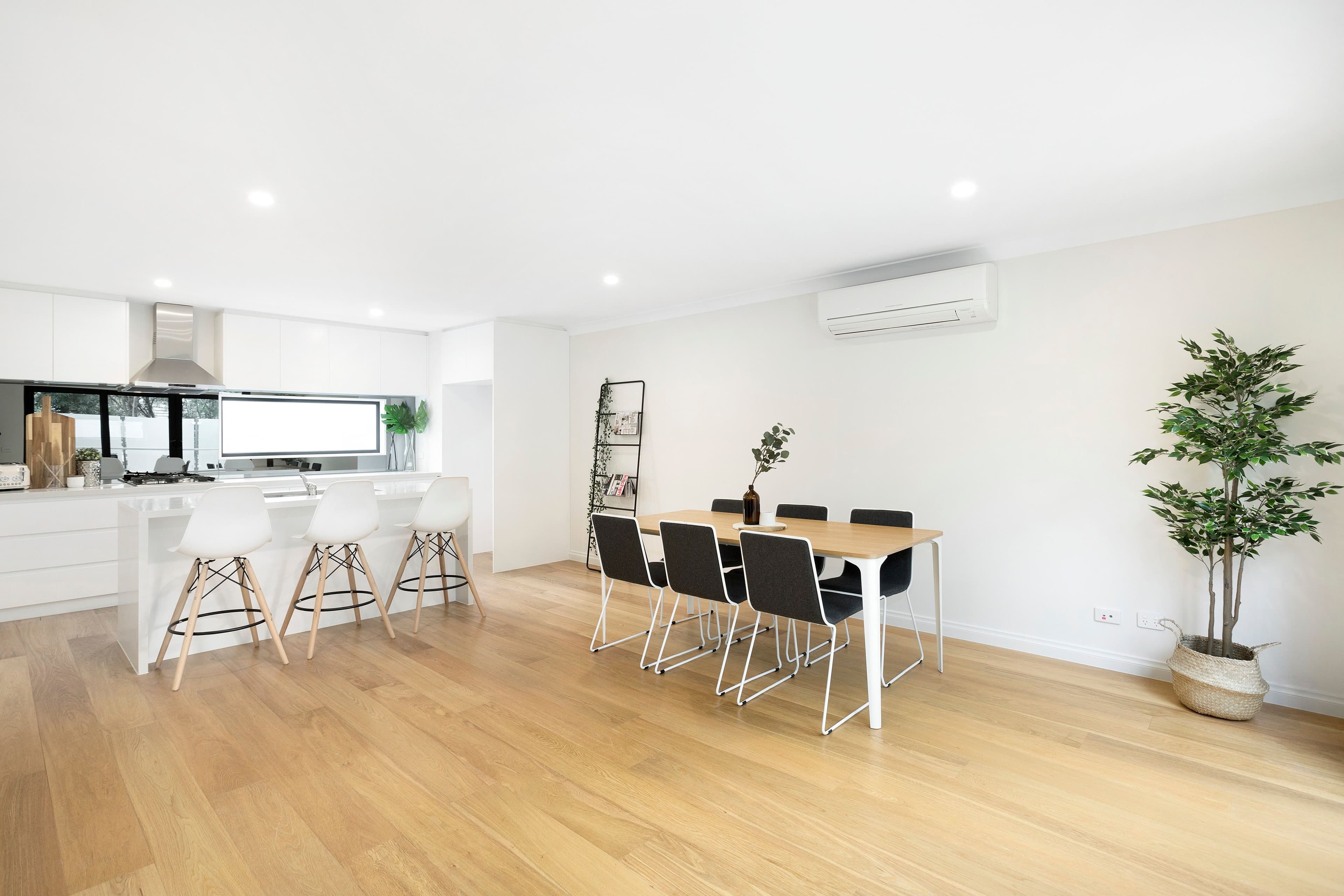 137 Blackburn Road, Doncaster East VIC 3109, Doncaster East - Thumbnail 3