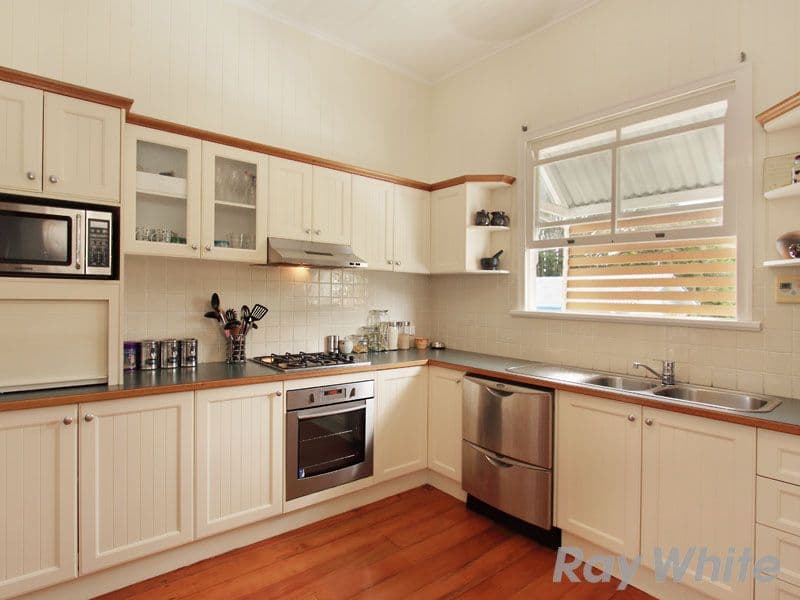 31 Fifth Avenue, KEDRON QLD 4031, Kedron - Thumbnail 2