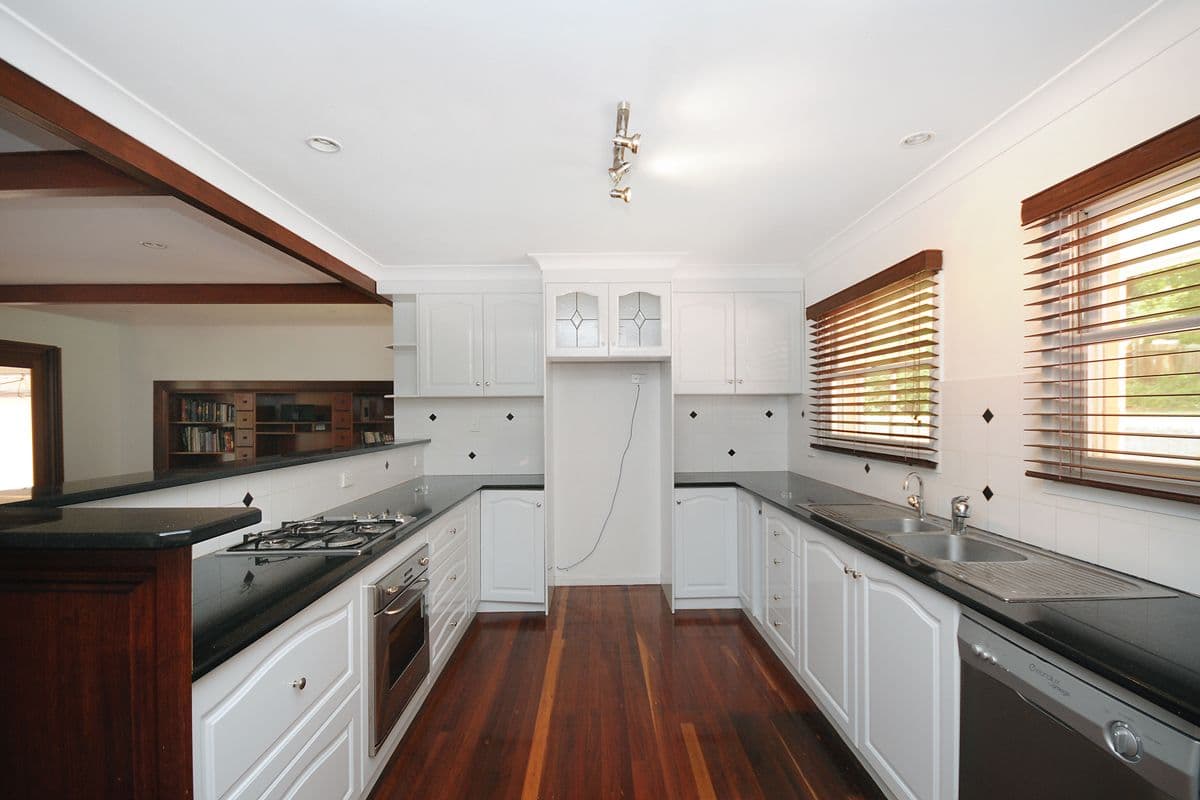 184 Rowbotham Street, MIDDLE RIDGE QLD 4350, Middle Ridge - Thumbnail 4