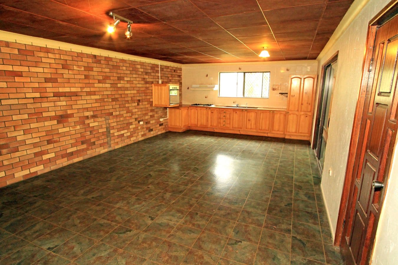 393 Tanby Road, TAROOMBALL QLD 4703, Taroomball - Thumbnail 4