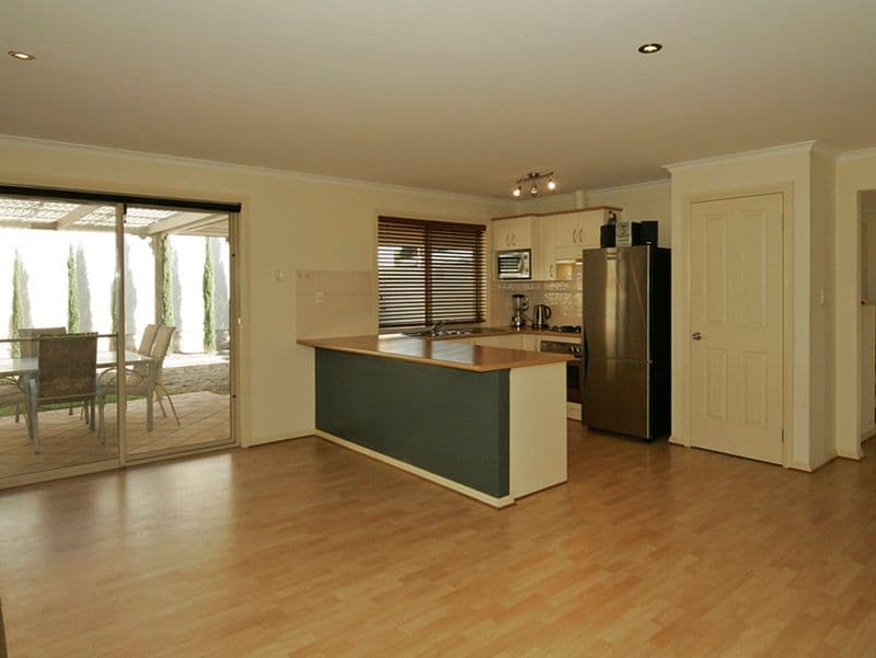 48 Herzog Crescent, CHRISTIES BEACH SA 5165, Christies Beach - Thumbnail 4