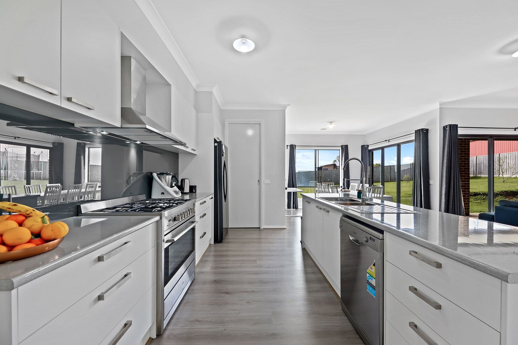 54 Sheoak Street, Warragul VIC 3820, Warragul - Thumbnail 2
