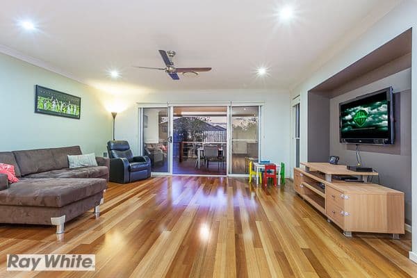 16 Lakeview Terrace, MURRUMBA DOWNS QLD 4503, Murrumba Downs - Thumbnail 3