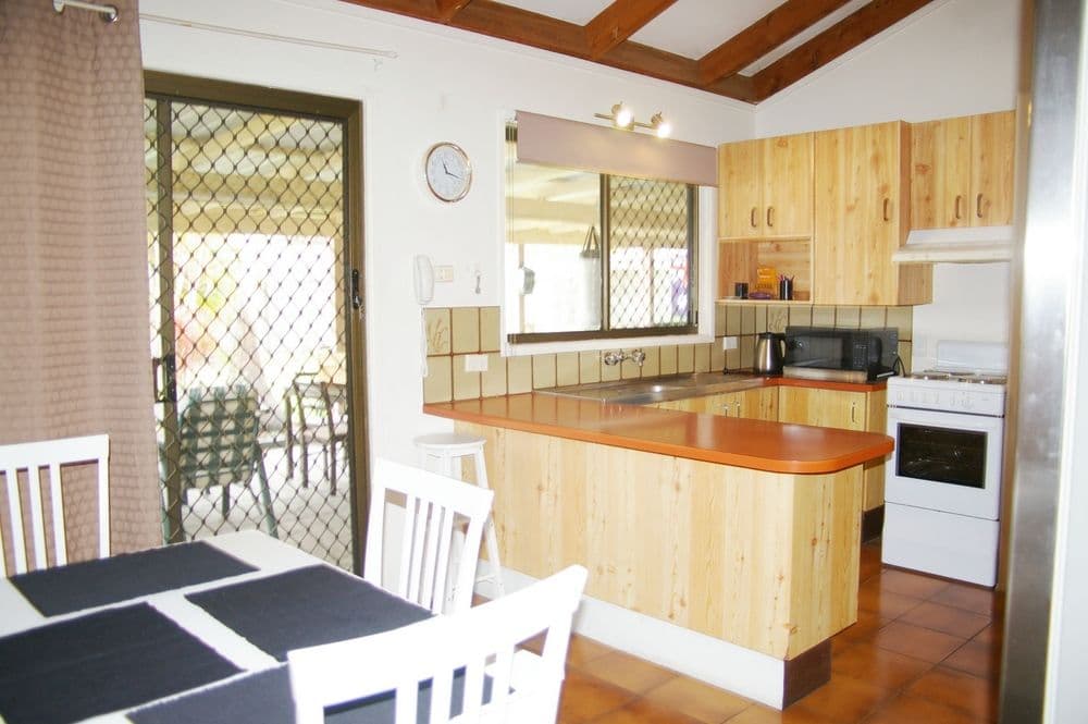 20 Cathcart Street, Deception Bay QLD 4508, Deception Bay - Thumbnail 2