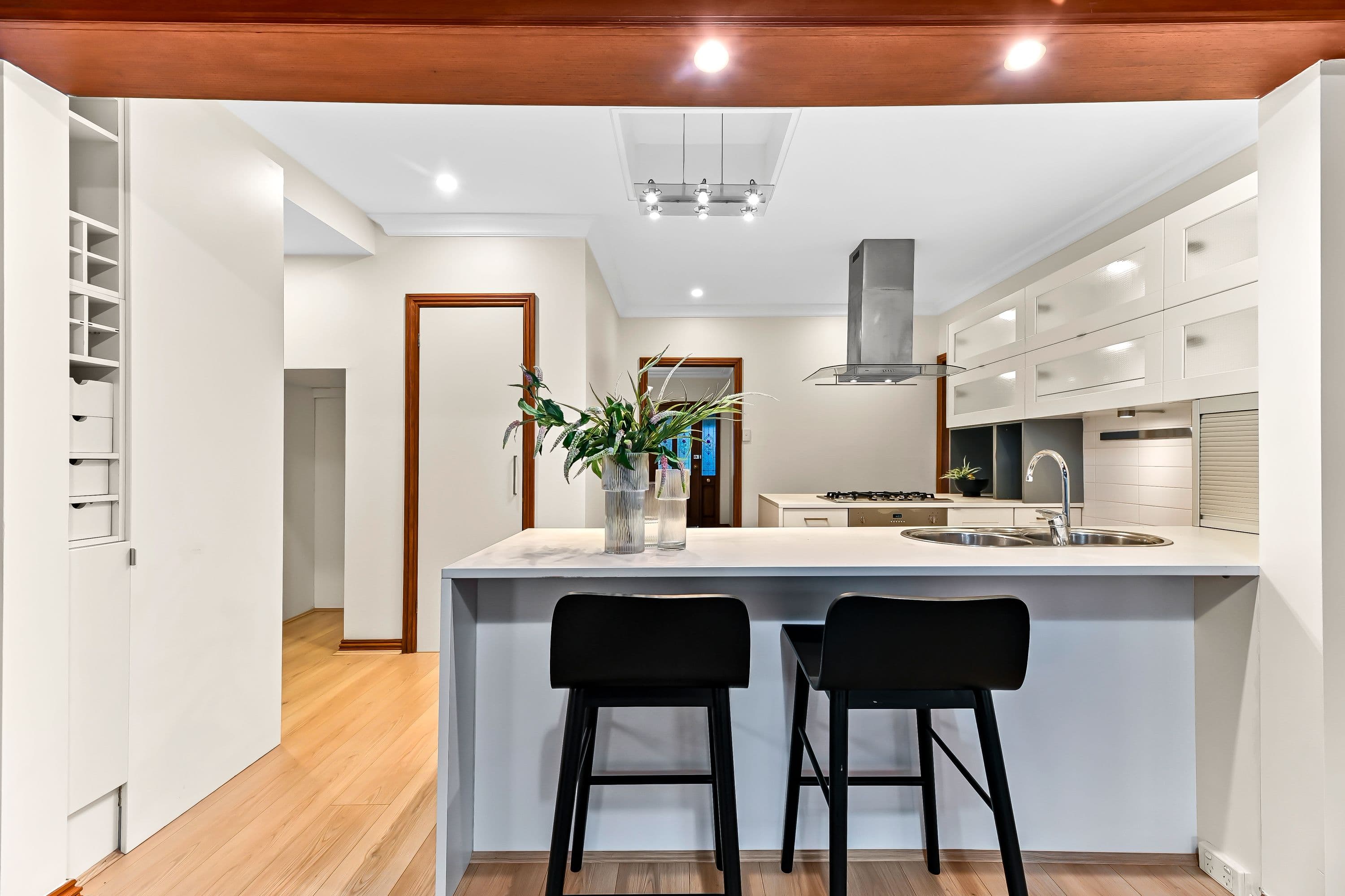 16 Catherine Avenue, Mount Waverley VIC 3149, Mount Waverley - Thumbnail 6