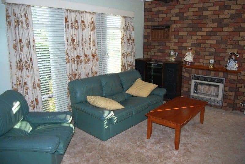 10 Wordsworth Avenue, HEIDELBERG HEIGHTS VIC 3081, Heidelberg Heights - Thumbnail 2