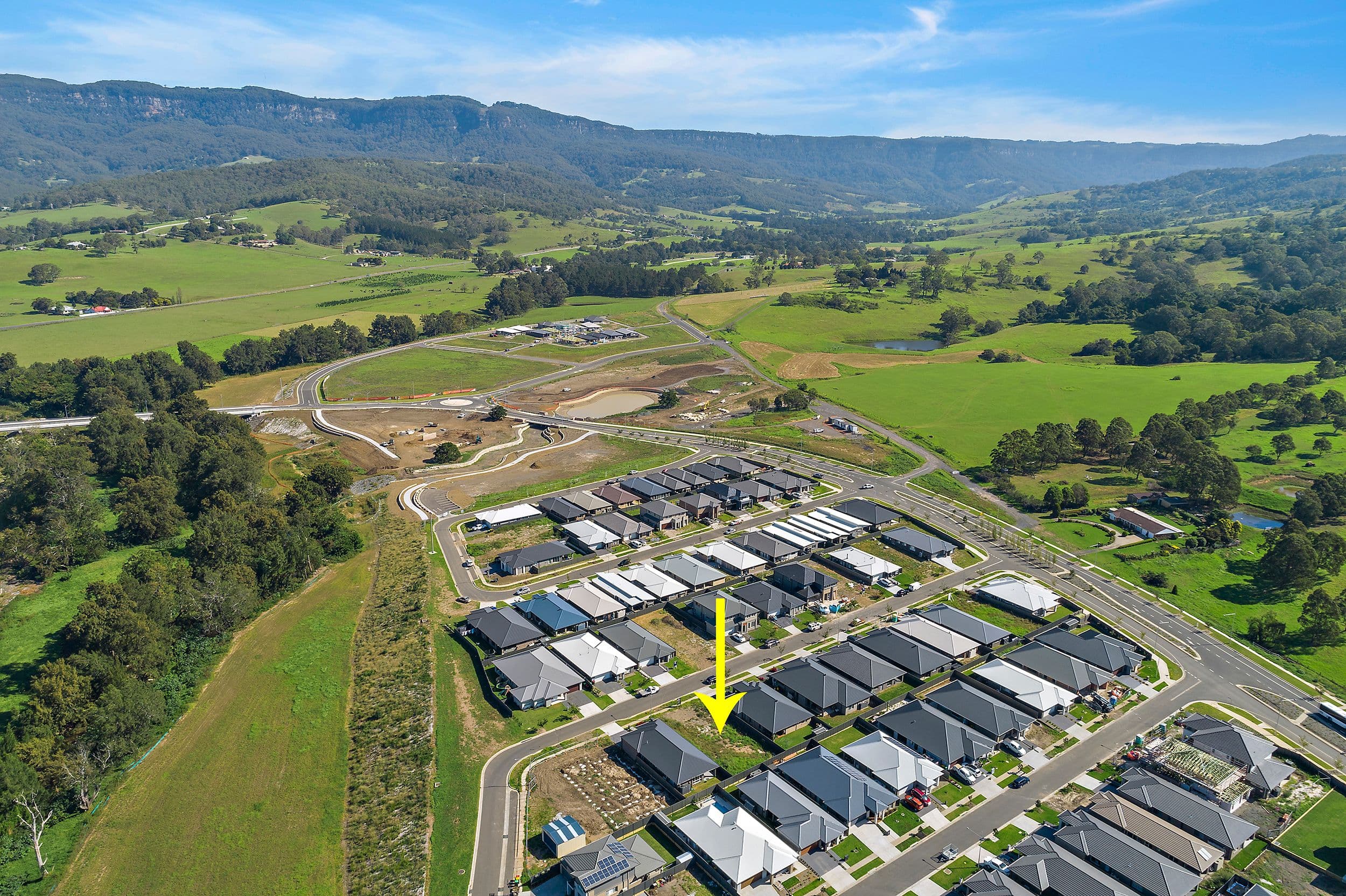 32 Honeybee Crescent, Calderwood NSW 2527, Calderwood - Thumbnail 2