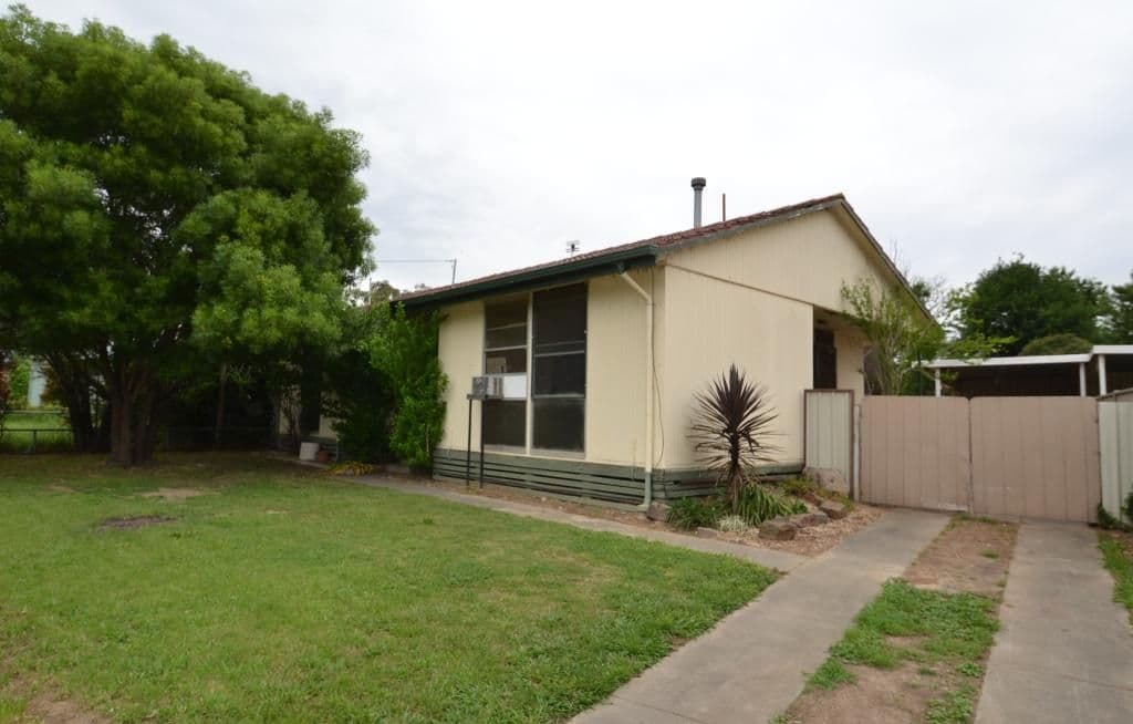 47 Martindale Crescent, Seymour VIC 3660, Seymour - Image 1