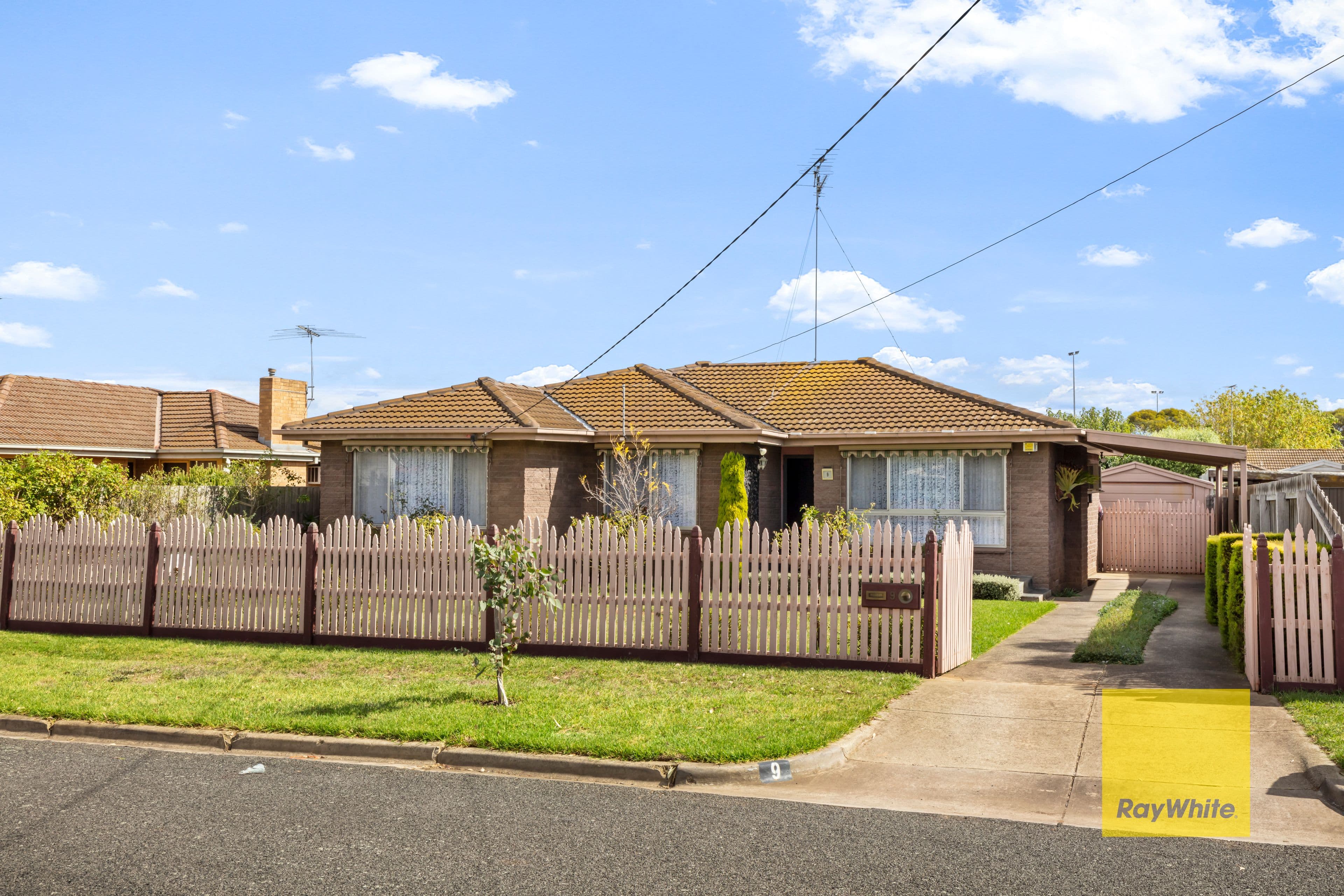 16 O'Brien Court, Altona Meadows - Image 1