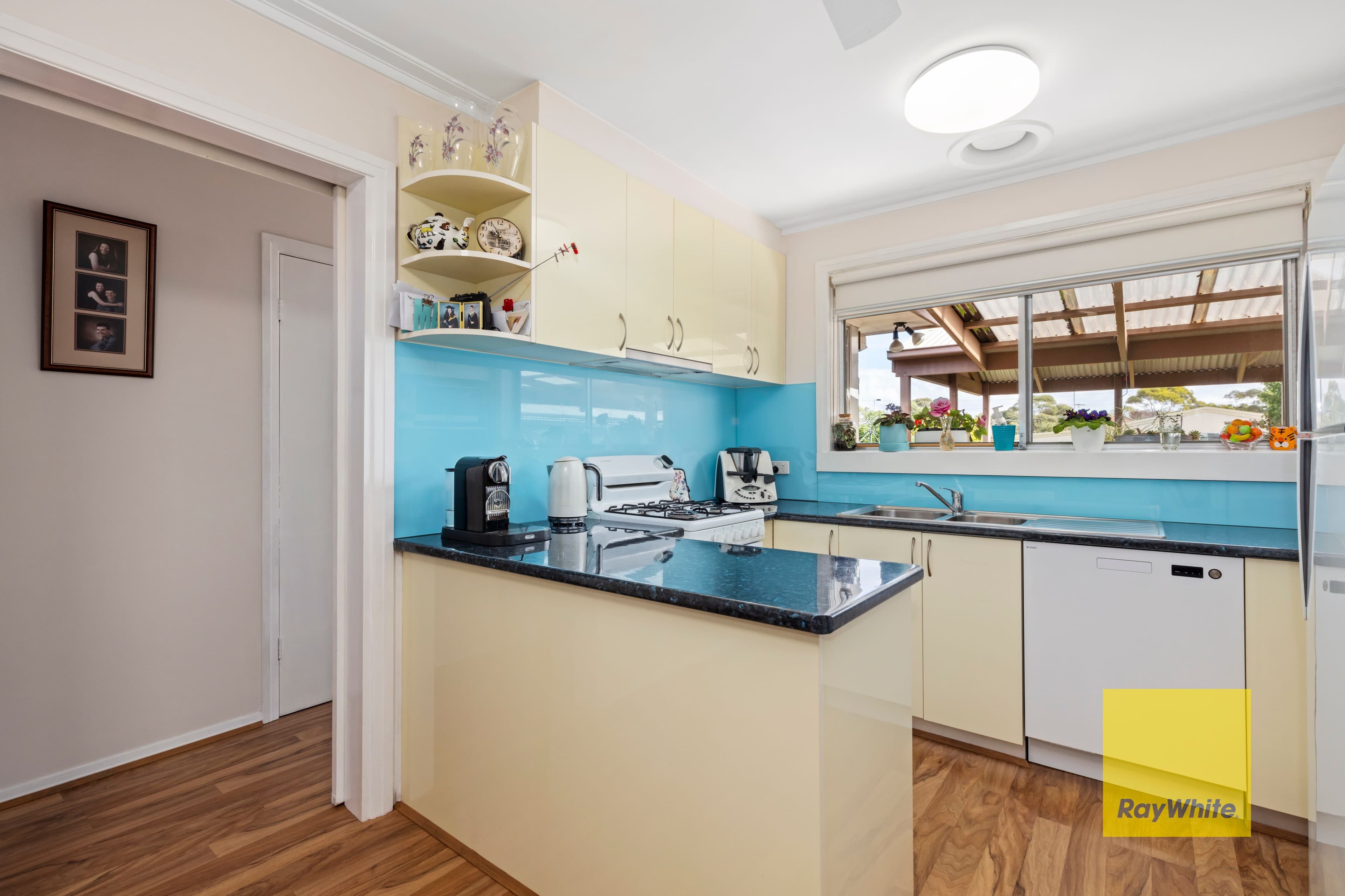 16 O'Brien Court, Altona Meadows - Thumbnail 5