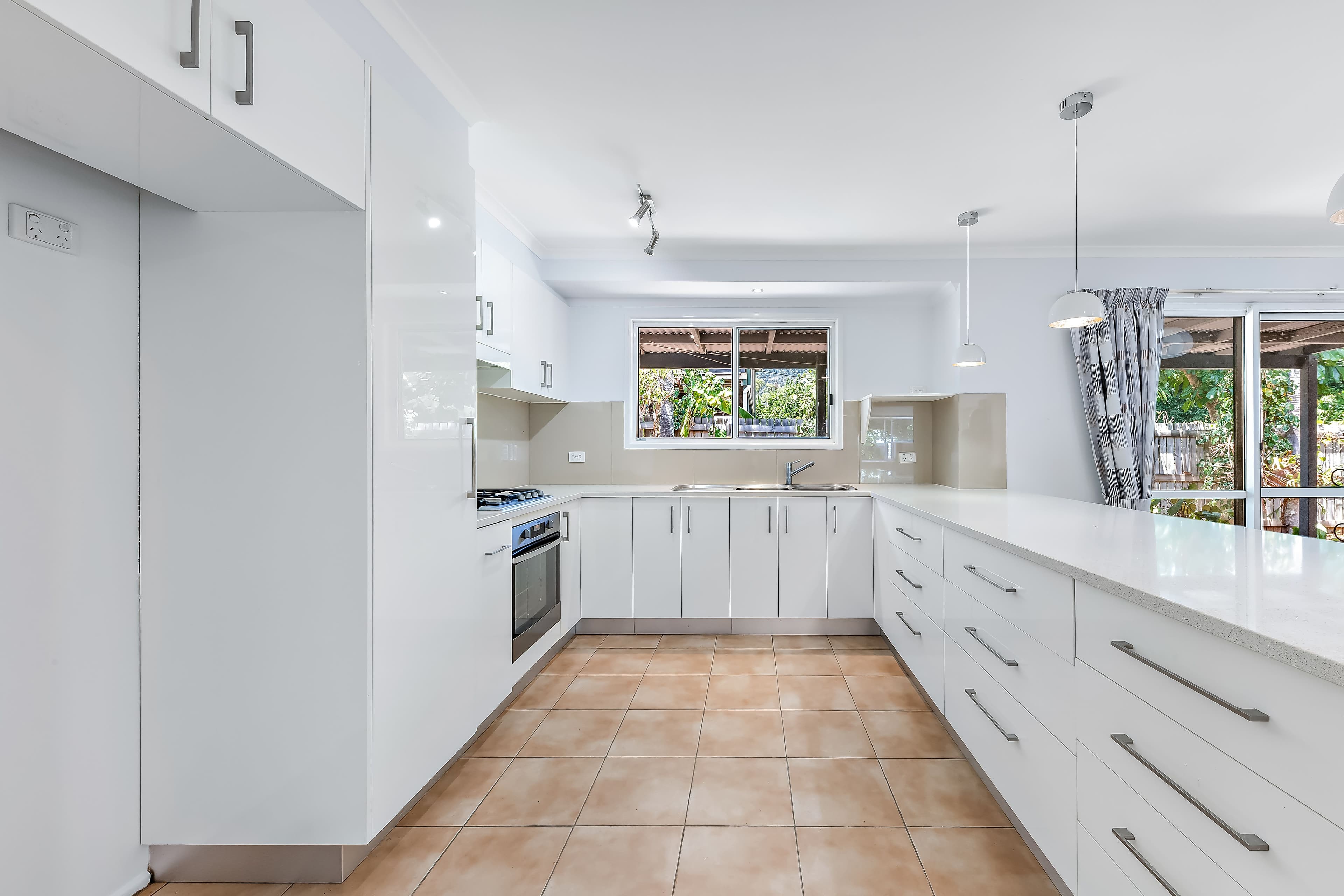 18 Catherine Crescent, Jubilee Pocket QLD 4802, Jubilee Pocket - Thumbnail 4