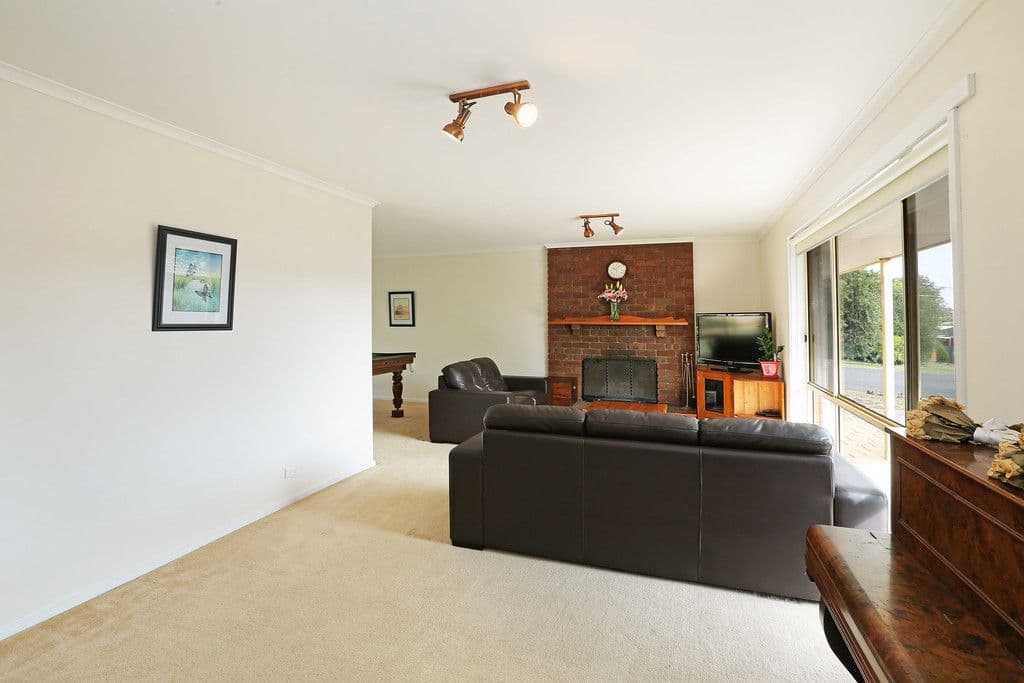 4 Wyong Court, Grovedale VIC 3216, Grovedale - Thumbnail 2