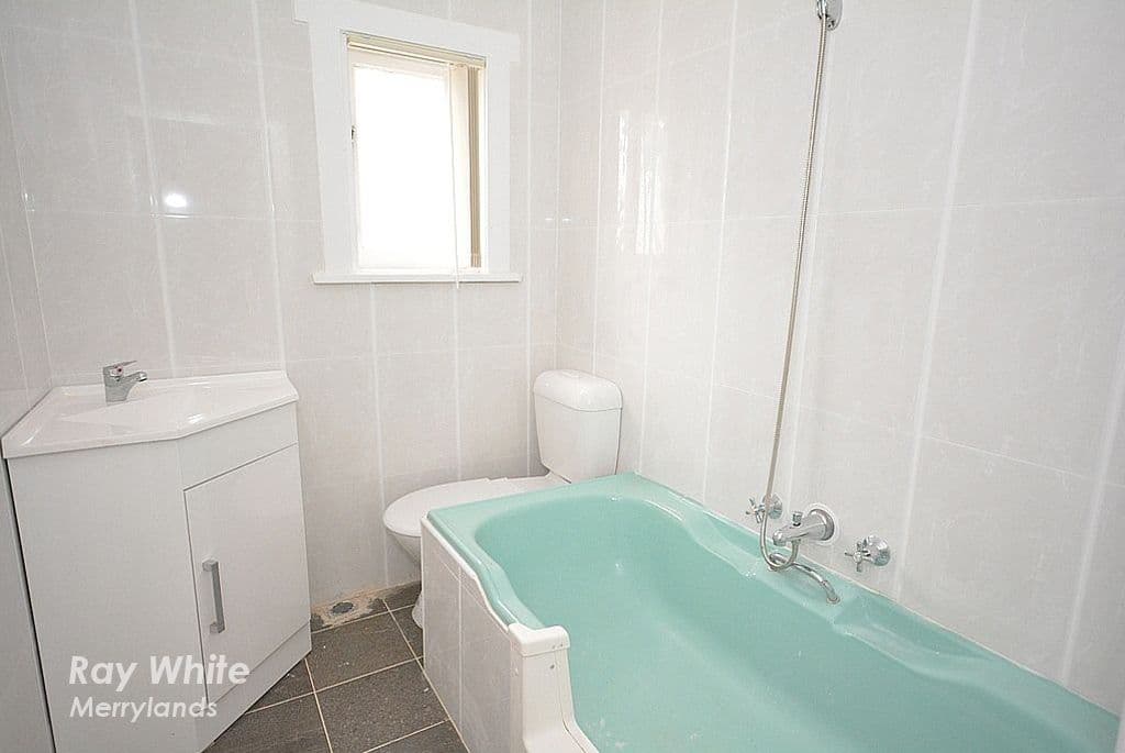 29 Malvern Avenue, Merrylands - Thumbnail 2