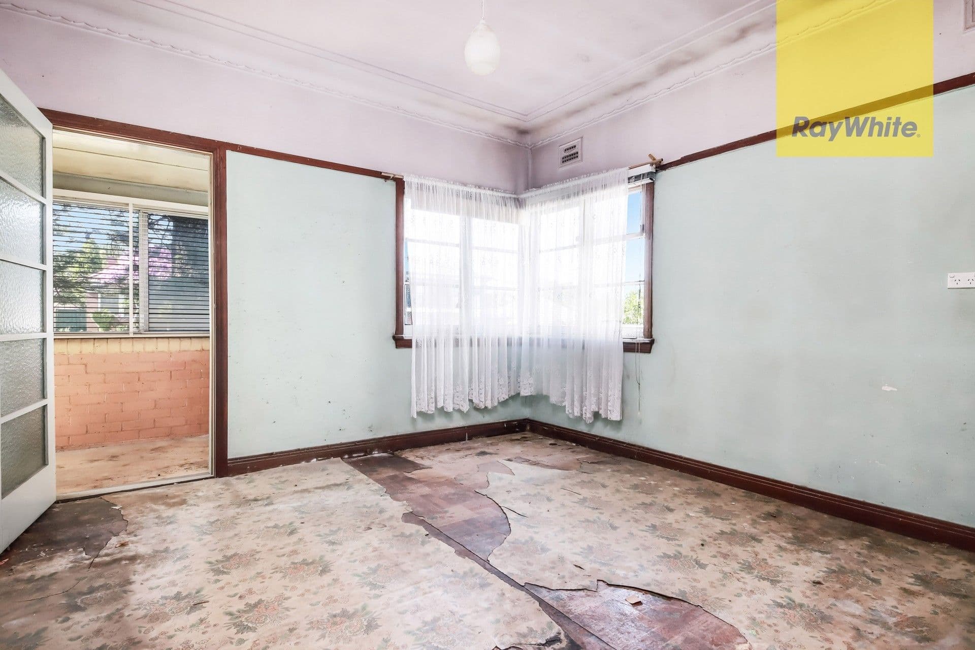 15 Brabyn Street, North Parramatta - Thumbnail 5