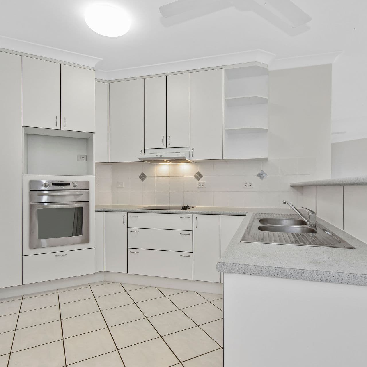 8 Chichester Avenue, Kirwan QLD 4817, Kirwan - Thumbnail 3