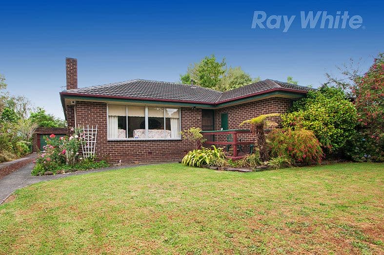 15 BIRKENHEAD Drive, Kilsyth VIC 3137, Kilsyth - Image 1