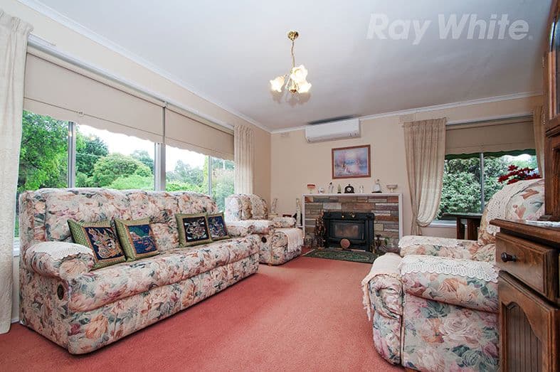 15 BIRKENHEAD Drive, Kilsyth VIC 3137, Kilsyth - Thumbnail 2