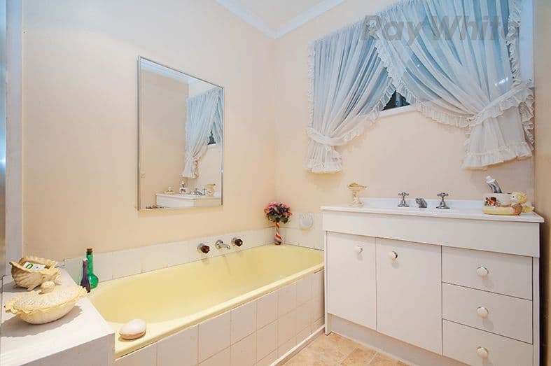 15 BIRKENHEAD Drive, Kilsyth VIC 3137, Kilsyth - Thumbnail 7